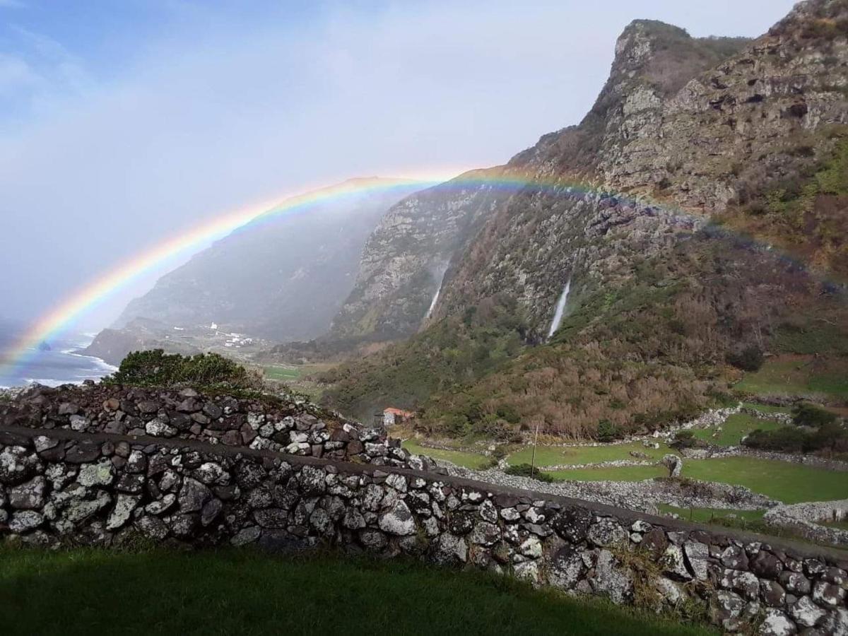 Villa Casas Da Cascata à Lajes das Flores Extérieur photo