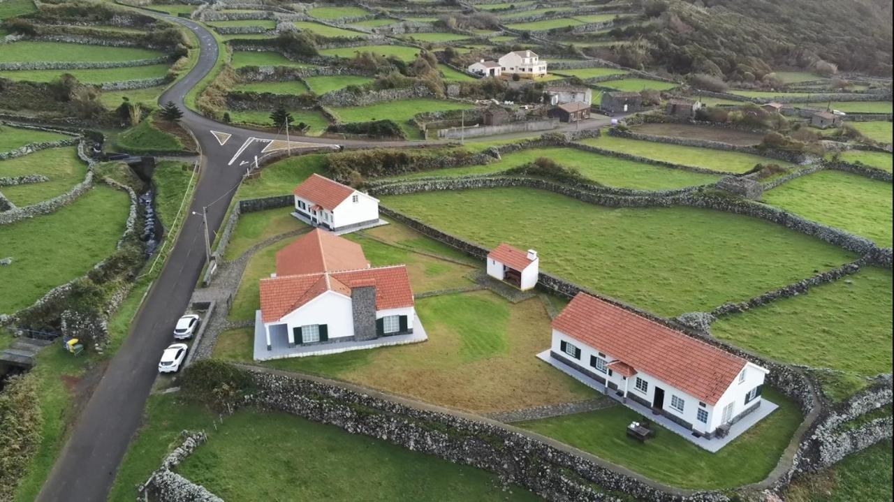 Villa Casas Da Cascata à Lajes das Flores Extérieur photo