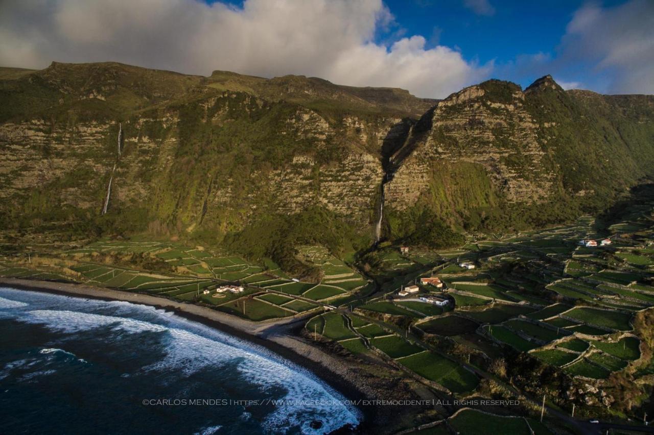 Villa Casas Da Cascata à Lajes das Flores Extérieur photo